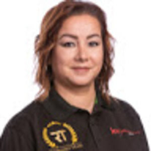 Meet your Posher, Eva romano